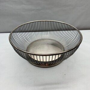 Vintage MCM silver plated bread / fruit bowl by Gorham Italy USA